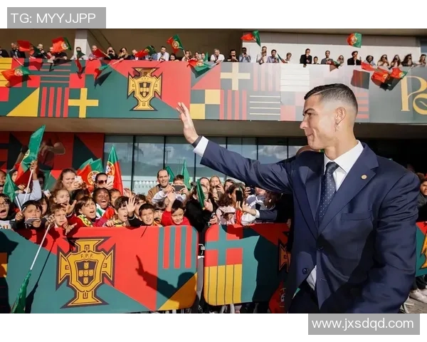 足球明星的财富揭秘他们的收入来源与奢华生活方式分析