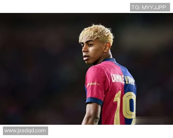 历届足球巨星球王盘点及其辉煌成就回顾