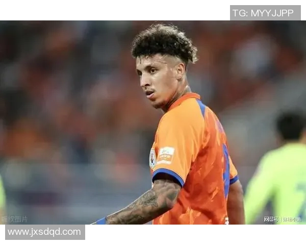 足球明星的卷发背后故事揭秘及其对时尚潮流的影响